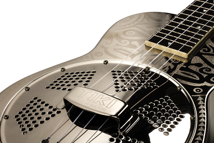 Luna-Uke-Tiki-Concert-Resonator-Chrome-Review-Ukulele-Magazine